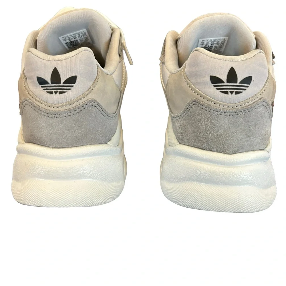 Men’s Adidas Gray and White Retropy F90 Sneakers Size‎ 7